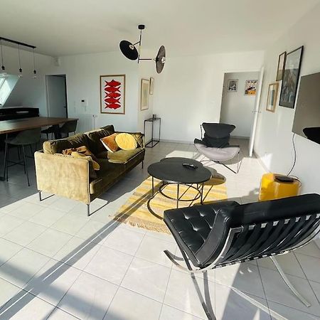 Appartement Lumineux Et Spacieux, Terrasse Et Parking Prive Concarneau Exterior photo
