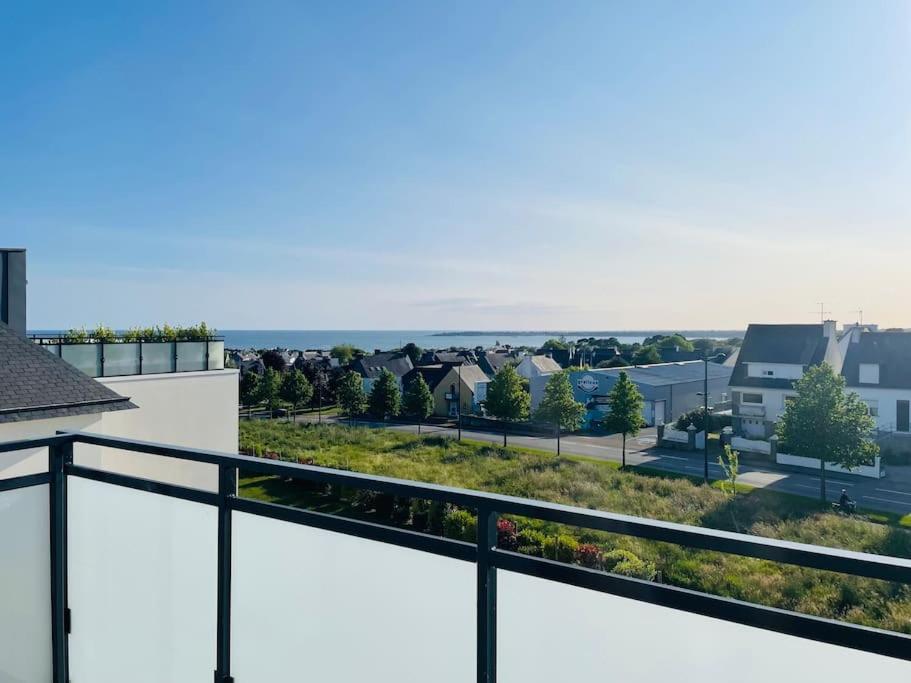Appartement Lumineux Et Spacieux, Terrasse Et Parking Prive Concarneau Exterior photo