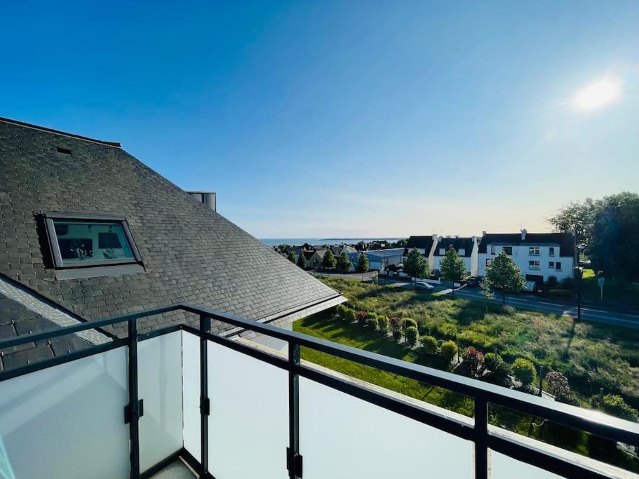 Appartement Lumineux Et Spacieux, Terrasse Et Parking Prive Concarneau Exterior photo